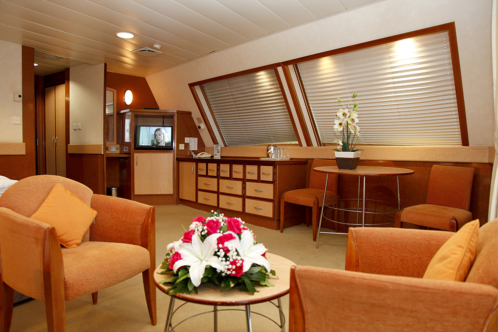 Celestyal Cruise Olympia 3 or 4 Nights: Гранд сюита панорама