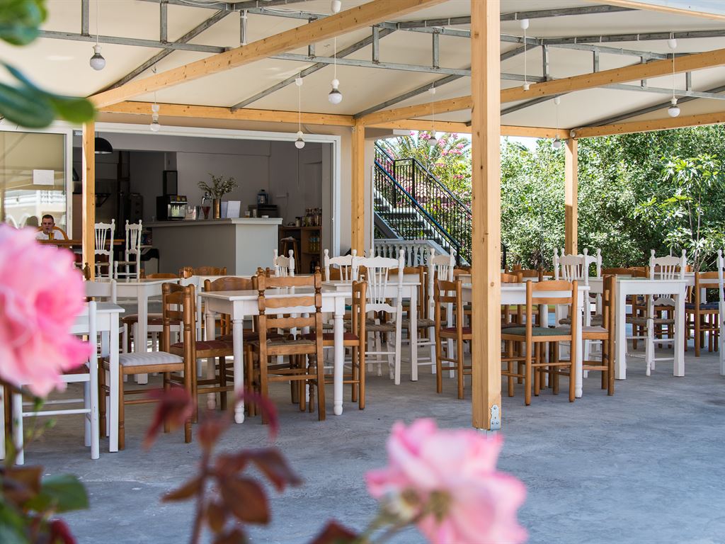 Asterias by Zante Plaza: Open Air Restaurant