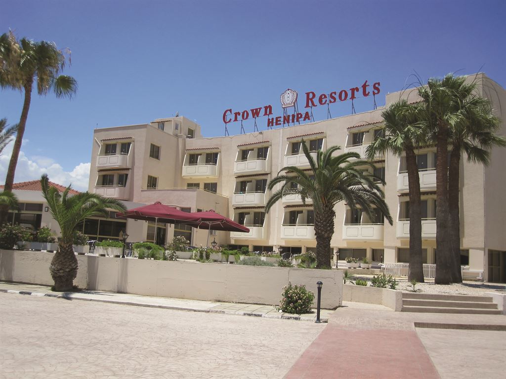 Crown Resort Henipa Hotel