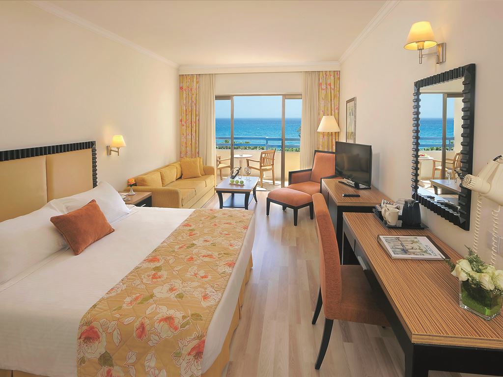 Elias Beach Hotel: Superior Room