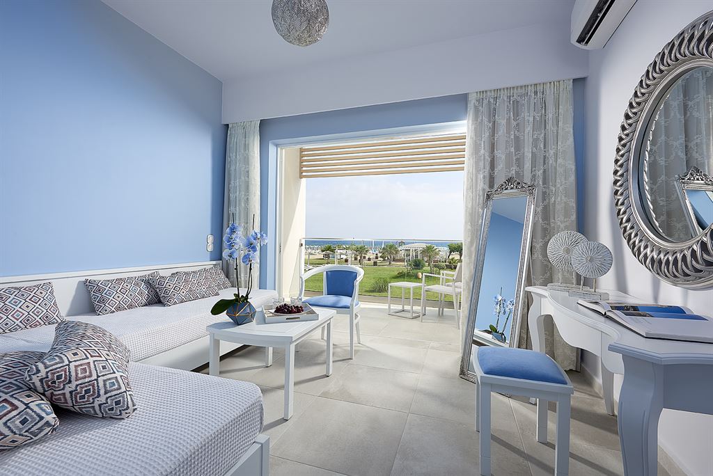 Mythos Palace Resort & Spa: Junior Suite SV Beach Front
