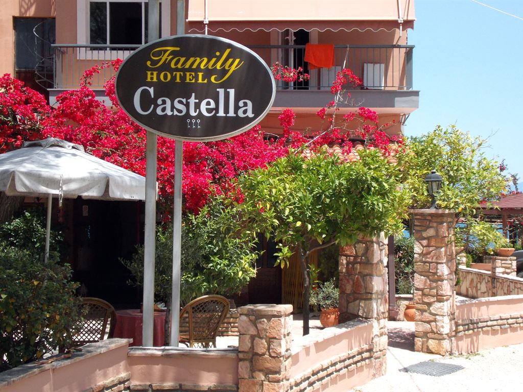 Castella Beach Hotel