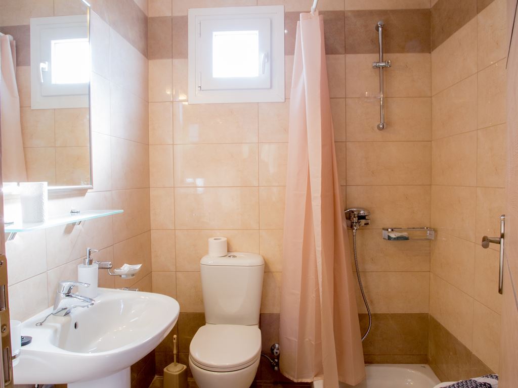 Gouvia Hotel: Bathroom