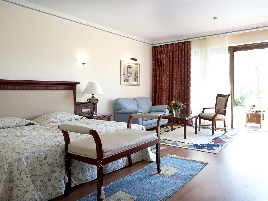 Atrium Palace Thalasso Spa Resort  & Villas: Deluxe Villa Bedroom