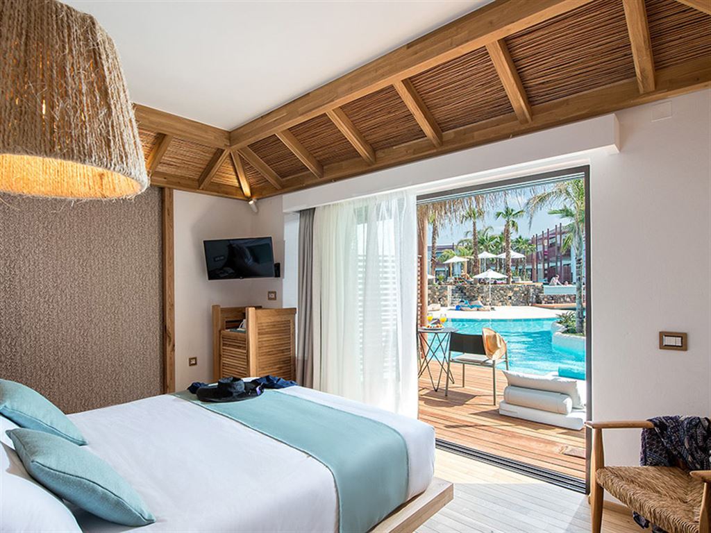 Stella Island Luxury Resort & Spa: Over Water Bungalow