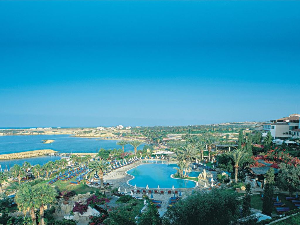 Coral Beach Hotel & Resort
