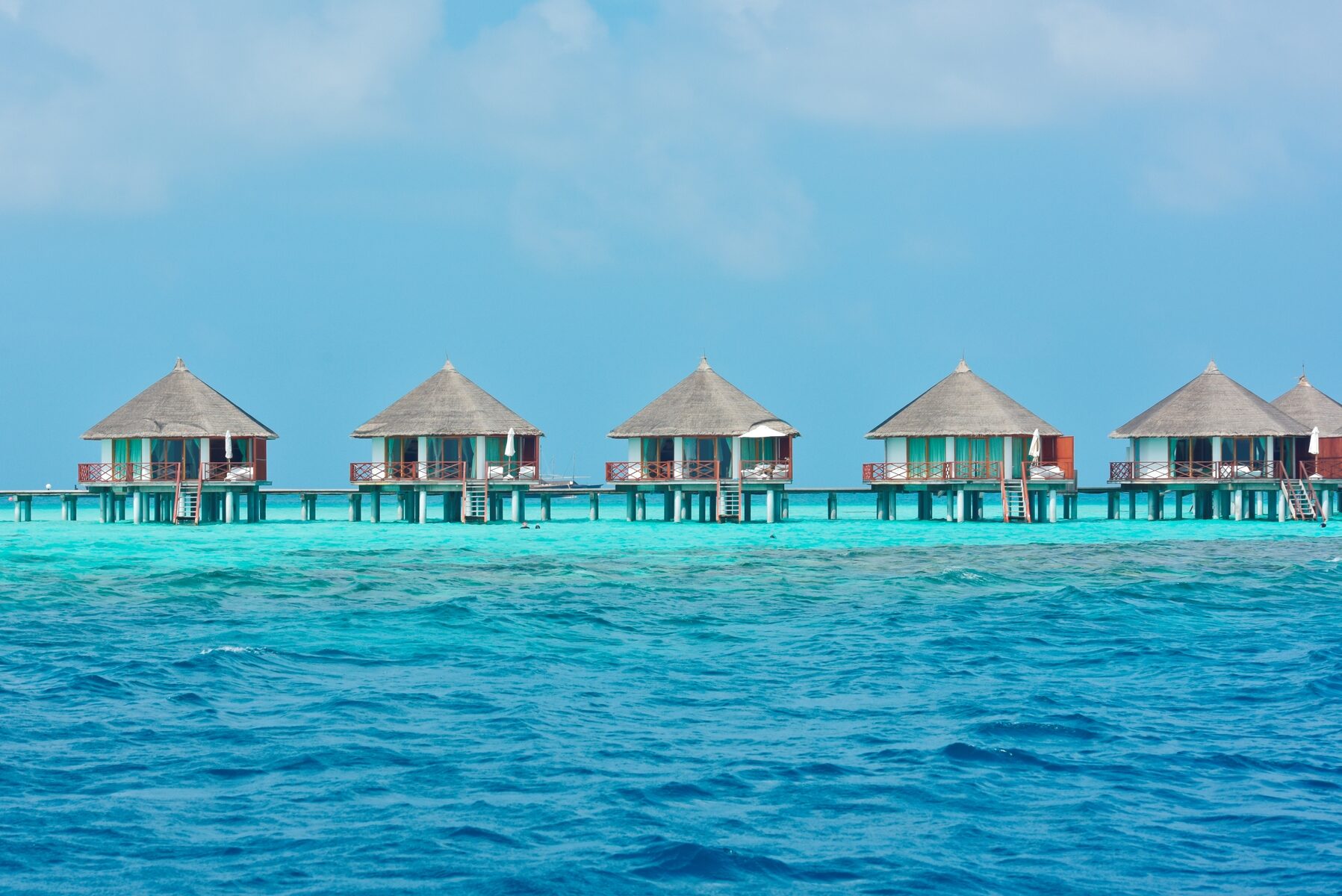 Остров сафари. Safari Island Resort Spa 4. Safari Island 4*. Safari Maldives. Water Bungalow Safari Island Resort Maldives.