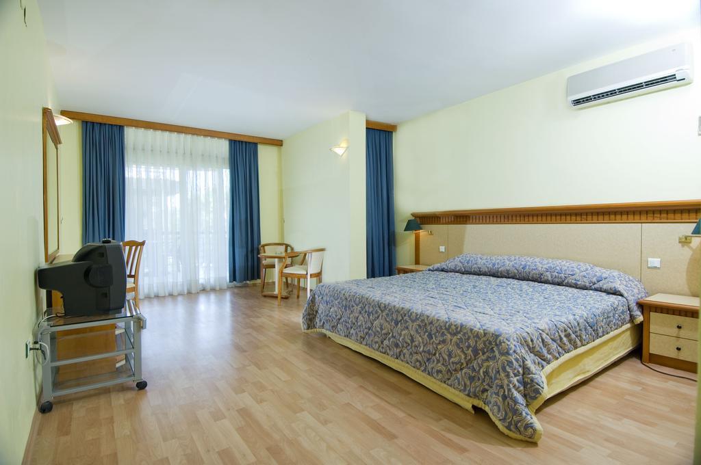 Кемер отель комфорт. Симена отель. Simena Holiday Village. Simena Comfort Hotel 5. Champion Holiday Village 5 Турция Кемер.