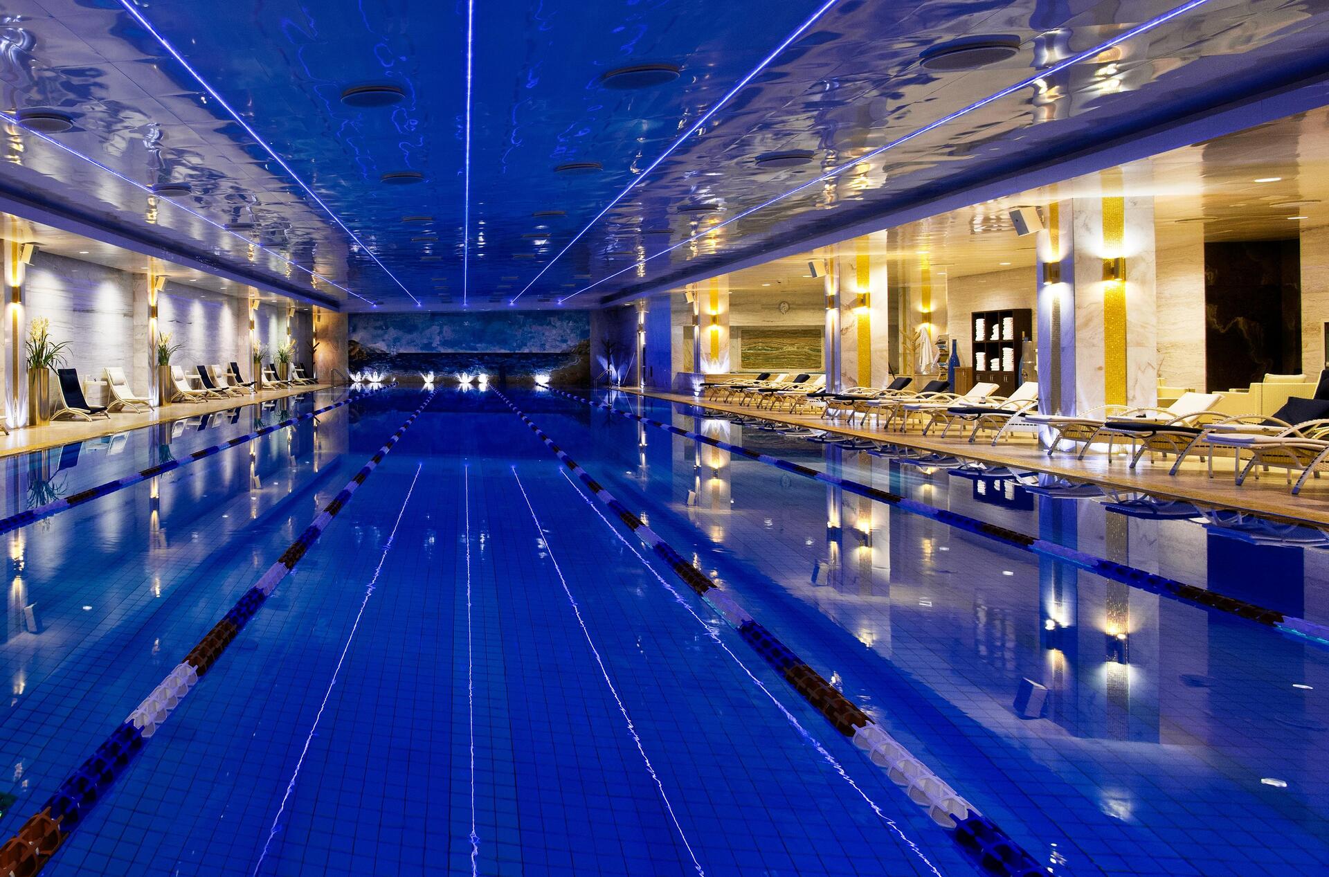 бассейн в отеле москва санкт петербург