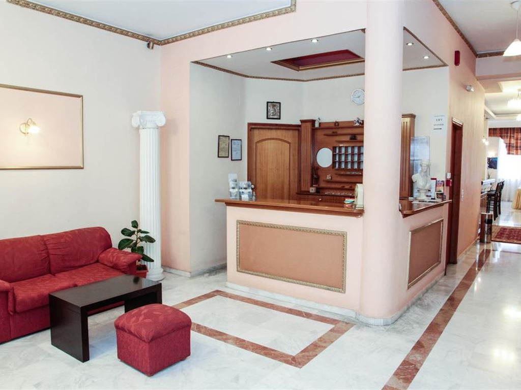 Alexiou Hotel 