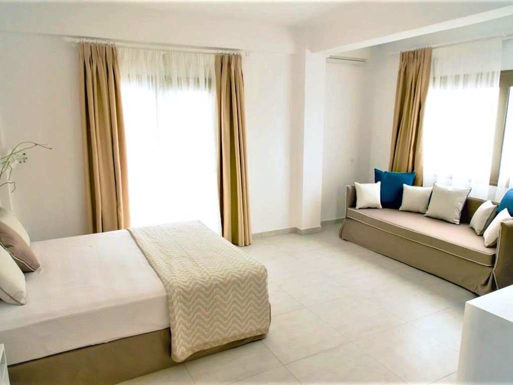 Stavros Beach Hotel Resort: Junior Suite