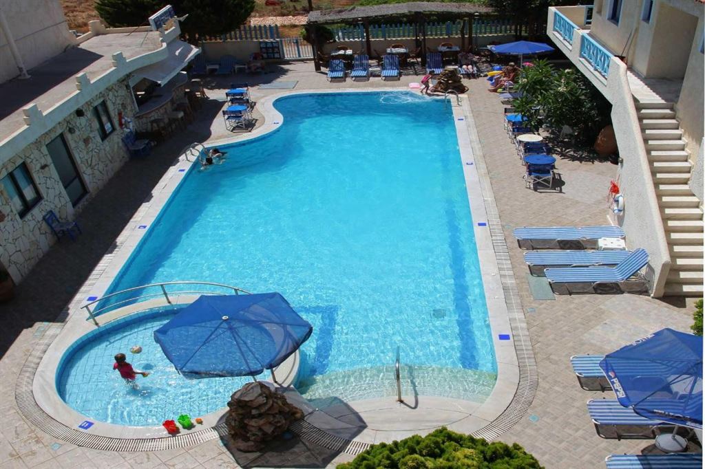 Tsalos Beach Hotel