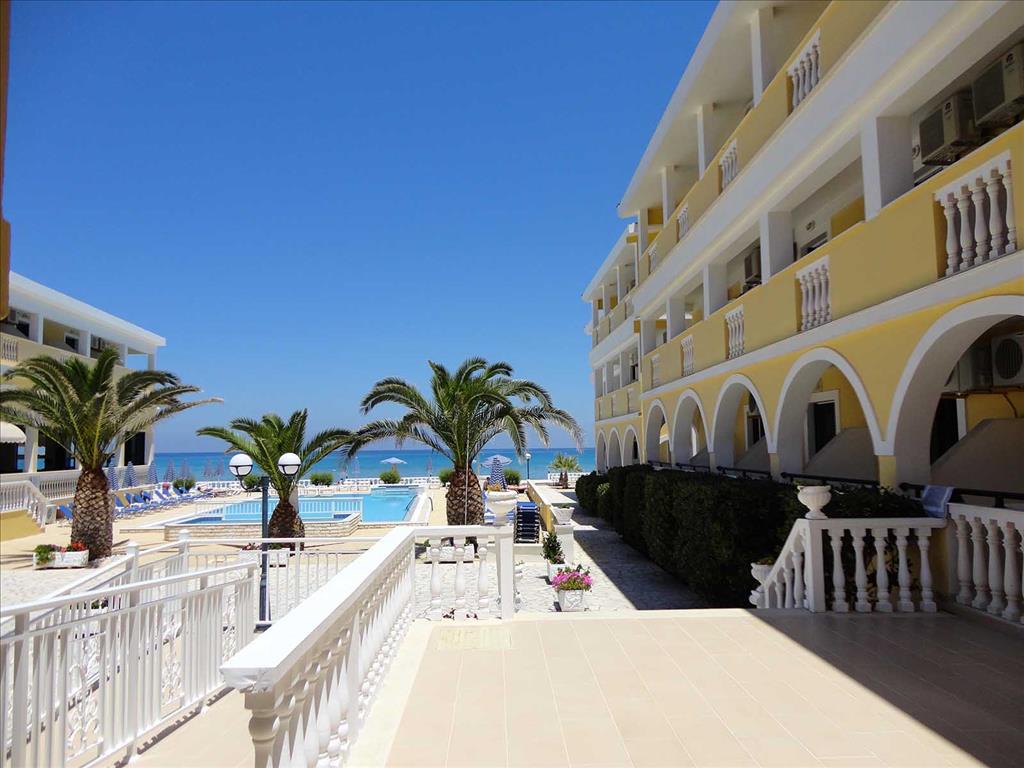 Konstantin Beach Hotel: Terrace