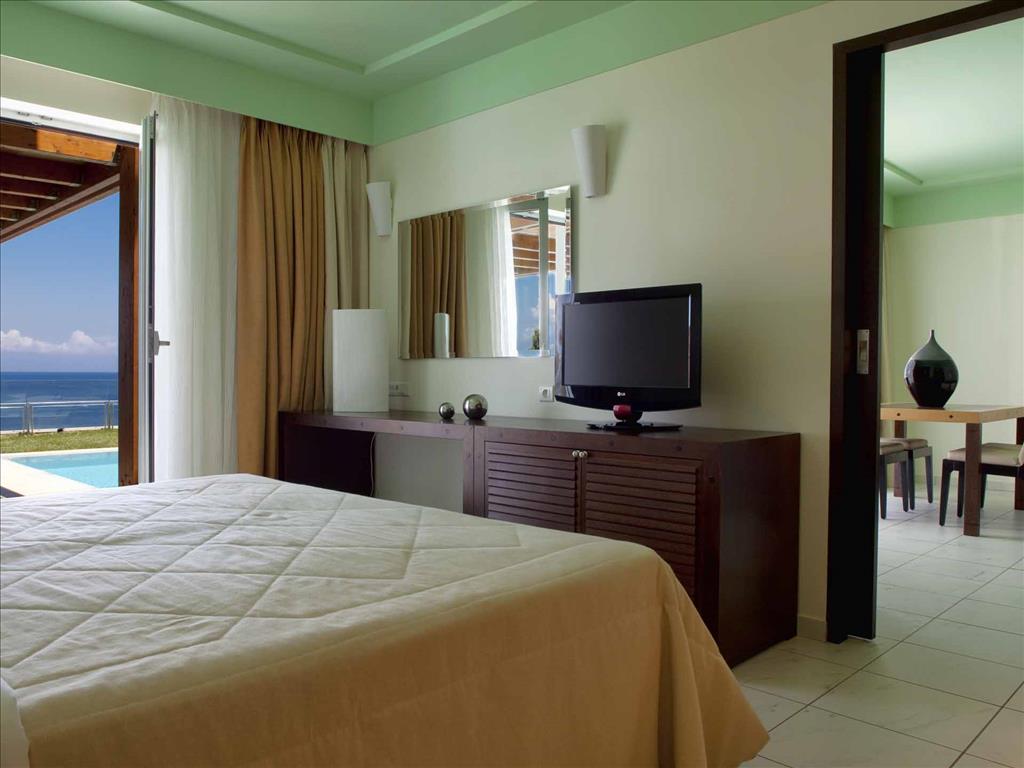 Mareblue Apostolata Resort & Spa: Suite 