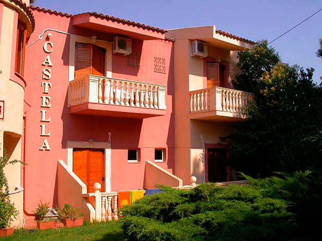 Castella Beach Hotel