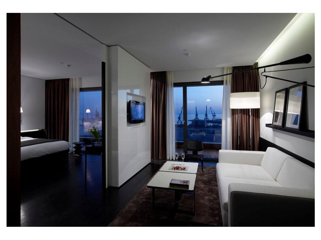 The Met Hotel: Suite Executive
