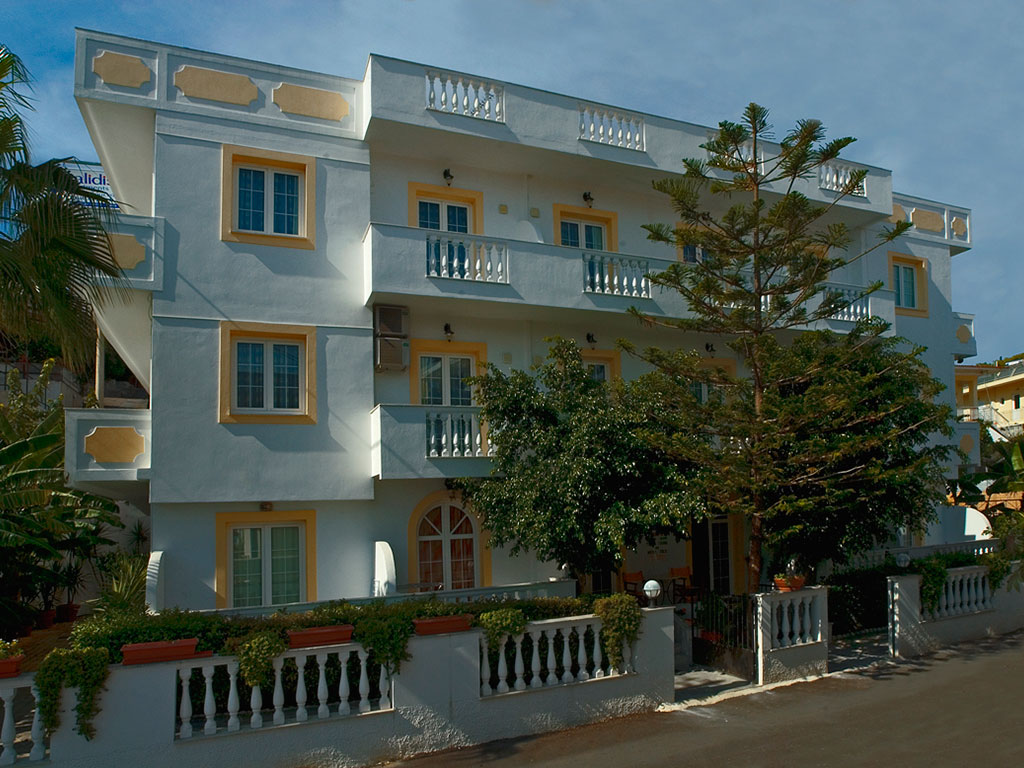 Skalidis Apartments