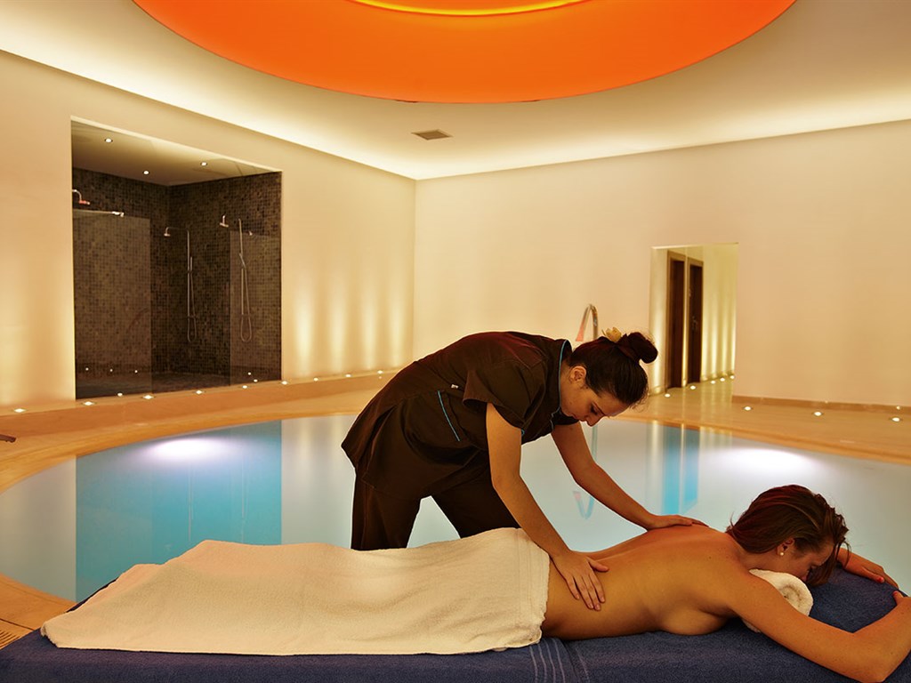 Atlantica Eleon Grand & Resort: Massage