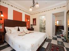 Enavlion Hotel