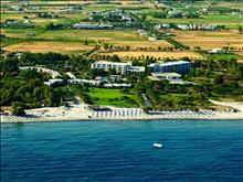Caravia Beach Hotel and Bungalows 
