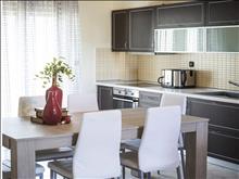 Nefeli Villas & Suites : Kitchen