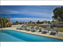 Nefeli Villas & Suites 