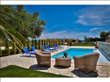Nefeli Villas & Suites 