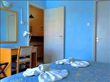Daphne Hotel Apartments 