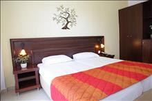 Sarantis Hotel