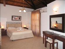 Yalis Hotel