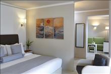 Ikaros Beach Resort & Spa: Family Room GV