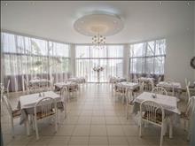 Happy Days Hotel