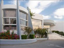 Happy Days Hotel
