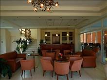 Artina Hotel