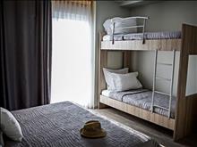 Olympic Star Hotel: Family Room Bunk Beds