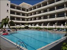 Lomeniz Hotel: Pool