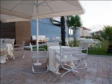 Yakinthos Hotel