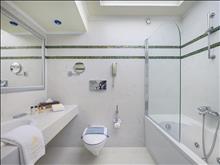 Atrium Palace Thalasso Spa Resort  & Villas: Bathroom 1 type