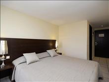 Golden Beach Hotel