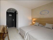 Golden Beach Hotel