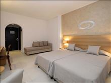 Golden Beach Hotel