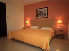 Sivota Hotel: Family Room