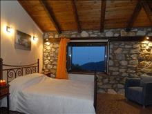 Pierion Musses: Suite_Jacuzzi_Fireplace