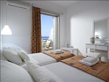 Kythnos Bay Hotel