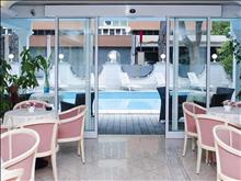 Royal Plaza Hotel 