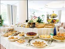 Royal Plaza Hotel 