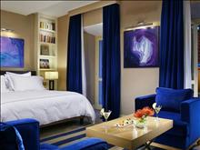 The First Luxury Art Hotel