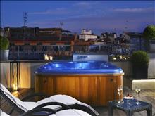 The First Luxury Art Hotel