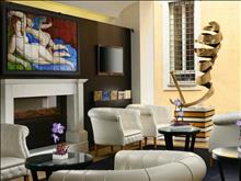 The First Luxury Art Hotel