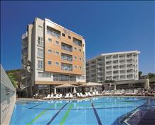 Cettia Beach Resort 